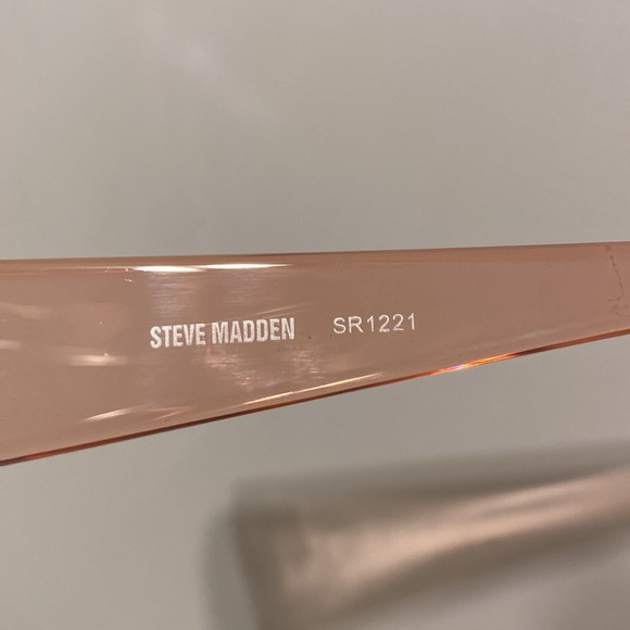 Steve Madden Sunglasses Oversized Light Crystal Pink Shield Style NWOT - Picture 7 of 12
